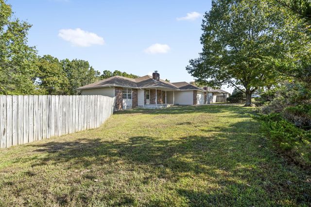 222 Cedar Ravine Drive, Seymour, MO 65746