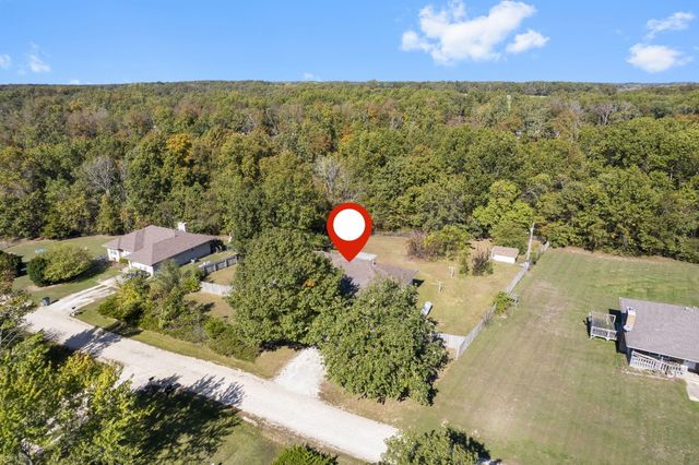 222 Cedar Ravine Drive, Seymour, MO 65746