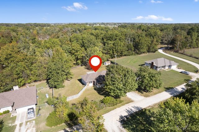 222 Cedar Ravine Drive, Seymour, MO 65746