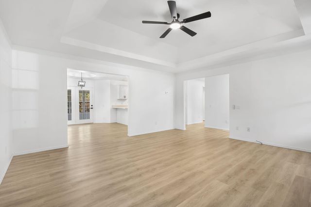 222 Cedar Ravine Drive, Seymour, MO 65746