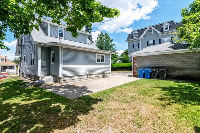 255 Farmington Avenue, Cranston, RI 02920