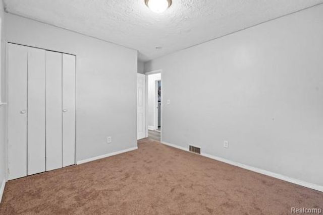 30030 Glenwood Street, Inkster, MI 48141