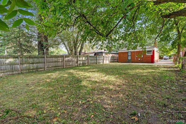 30030 Glenwood Street, Inkster, MI 48141