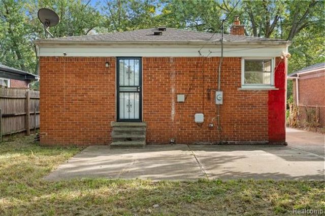 30030 Glenwood Street, Inkster, MI 48141