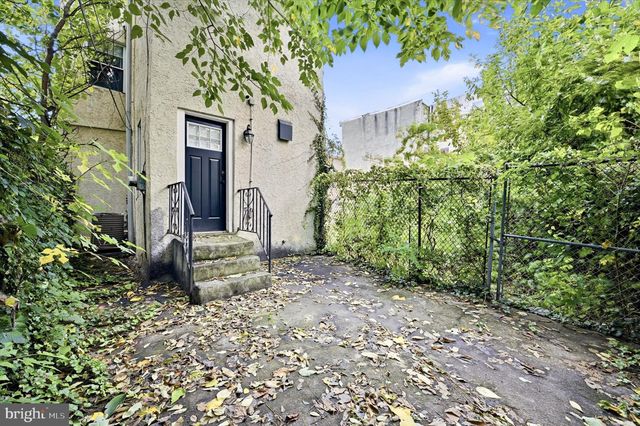 2015 N LAMBERT ST, Philadelphia, PA 19121