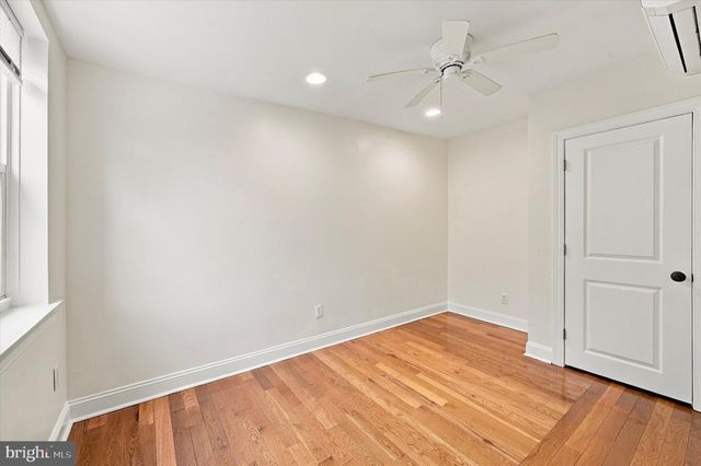2015 N LAMBERT ST, Philadelphia, PA 19121