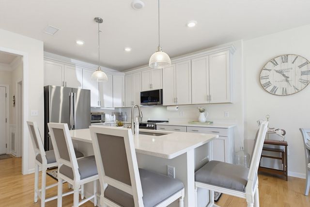 401 Emery Ln 106, Sudbury, MA 01776