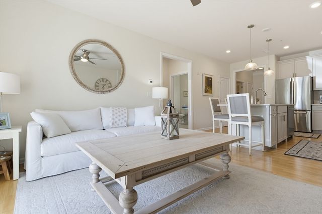 401 Emery Ln 106, Sudbury, MA 01776