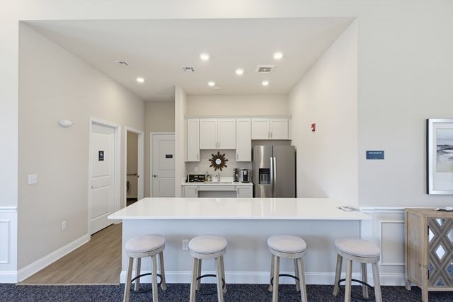 401 Emery Ln 106, Sudbury, MA 01776