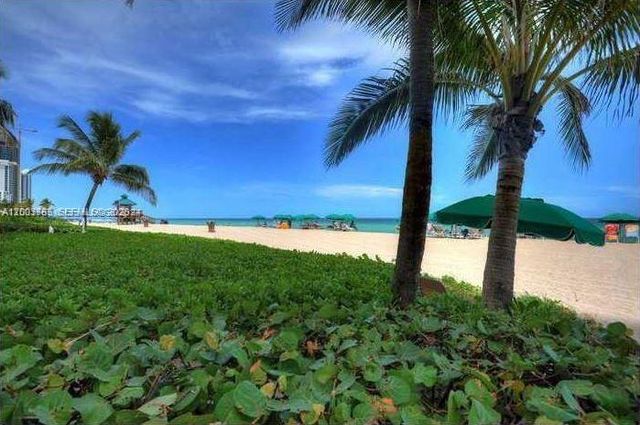 16711 Collins Ave 602, Sunny Isles Beach, FL 33160