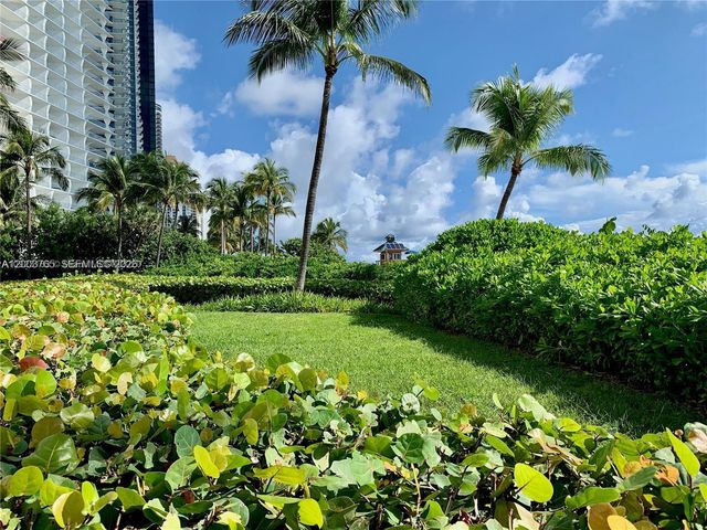 16711 Collins Ave 602, Sunny Isles Beach, FL 33160
