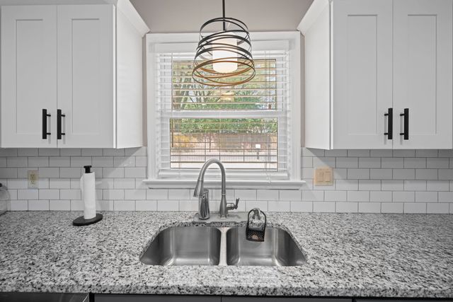 260 S FENWICK RD, Memphis, TN 38111