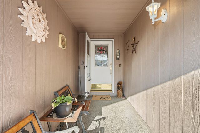 1025 Fairfield Avenue, Central Point, OR 97502