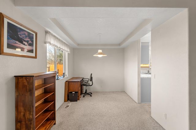 1025 Fairfield Avenue, Central Point, OR 97502