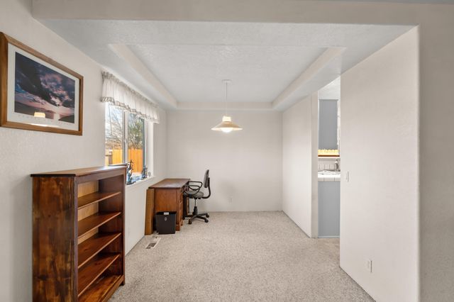 1025 Fairfield Avenue, Central Point, OR 97502