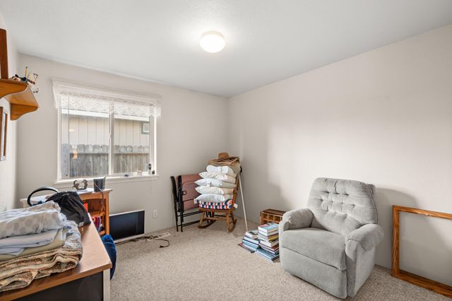 1025 Fairfield Avenue, Central Point, OR 97502