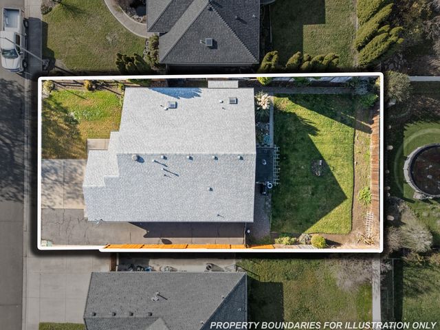 1025 Fairfield Avenue, Central Point, OR 97502