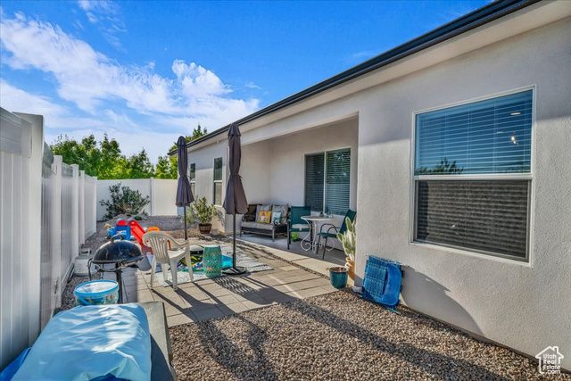 266 E 260 N, Washington, UT 84780