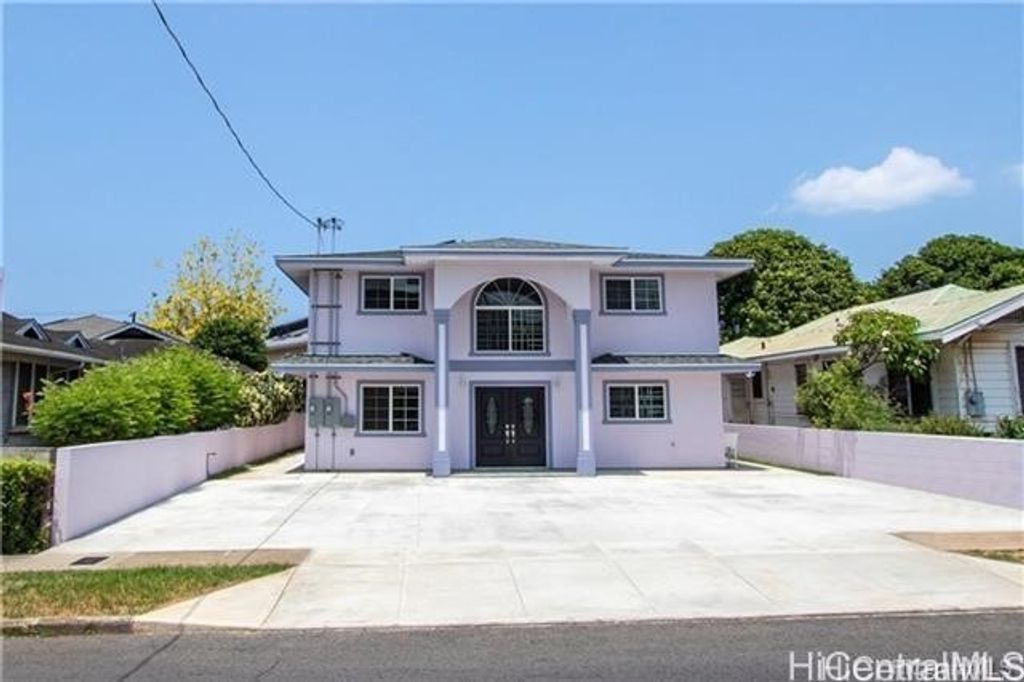 2137 Wilder Avenue, Honolulu, HI 96822