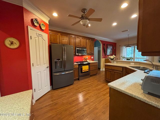 4555 TARRAGON Avenue, Middleburg, FL 32068