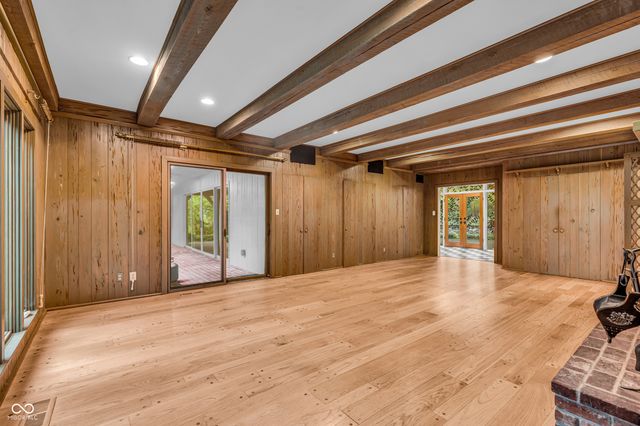 6047 Brokenhurst Road, Indianapolis, IN 46220