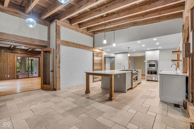 6047 Brokenhurst Road, Indianapolis, IN 46220