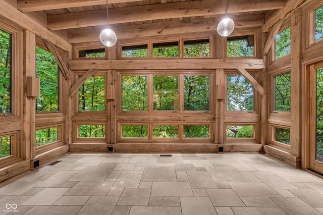 6047 Brokenhurst Road, Indianapolis, IN 46220