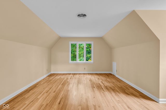 6047 Brokenhurst Road, Indianapolis, IN 46220