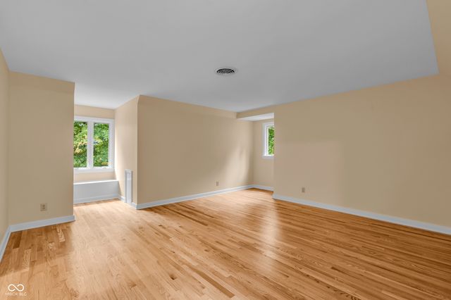 6047 Brokenhurst Road, Indianapolis, IN 46220