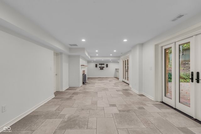 6047 Brokenhurst Road, Indianapolis, IN 46220