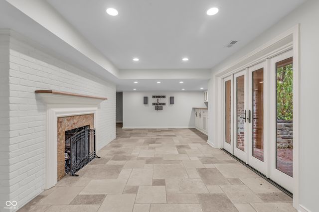 6047 Brokenhurst Road, Indianapolis, IN 46220