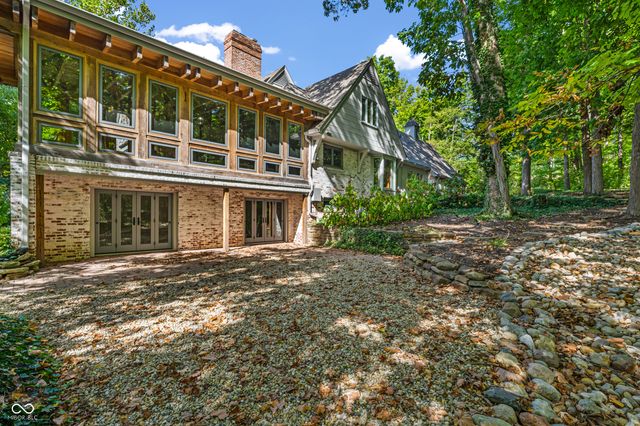 6047 Brokenhurst Road, Indianapolis, IN 46220