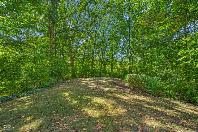 6047 Brokenhurst Road, Indianapolis, IN 46220