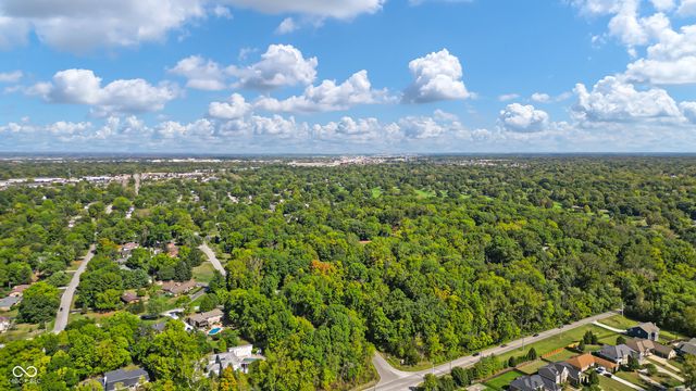 6047 Brokenhurst Road, Indianapolis, IN 46220