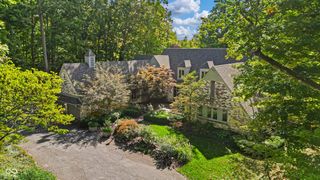 6047 Brokenhurst Road, Indianapolis, IN 46220