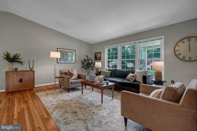 2504 STIRRUP LN, Alexandria, VA 22308
