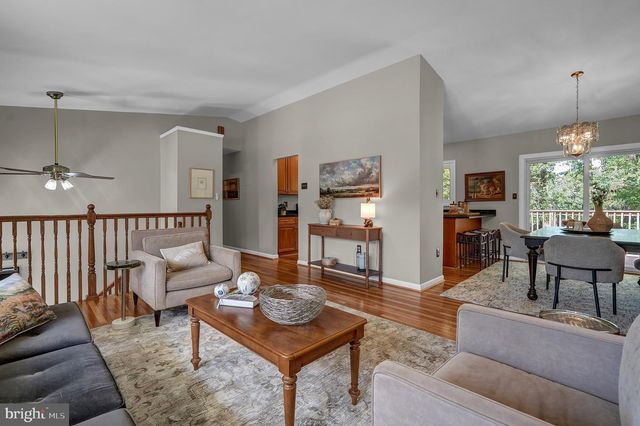 2504 STIRRUP LN, Alexandria, VA 22308