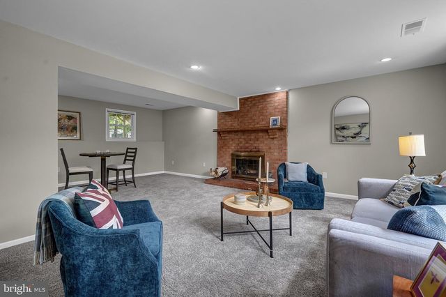 2504 STIRRUP LN, Alexandria, VA 22308