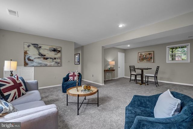 2504 STIRRUP LN, Alexandria, VA 22308