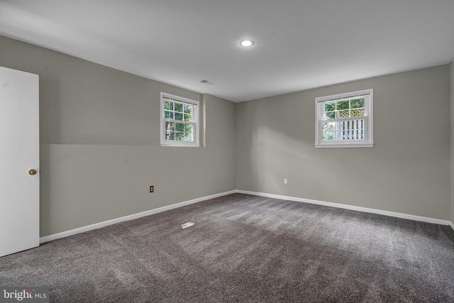 2504 STIRRUP LN, Alexandria, VA 22308