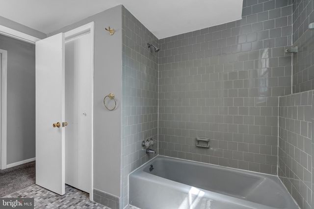 2504 STIRRUP LN, Alexandria, VA 22308
