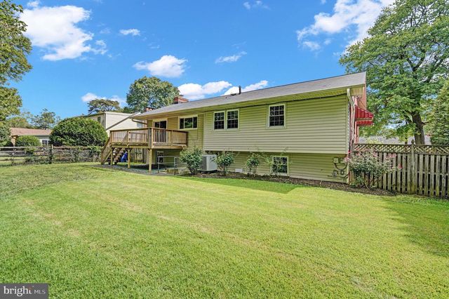 2504 STIRRUP LN, Alexandria, VA 22308