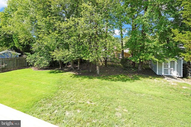 2504 STIRRUP LN, Alexandria, VA 22308