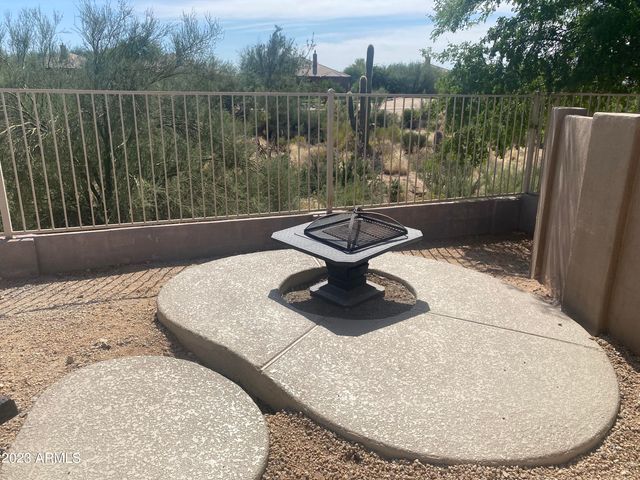 9427 E WHITEWING Drive, Scottsdale, AZ 85262