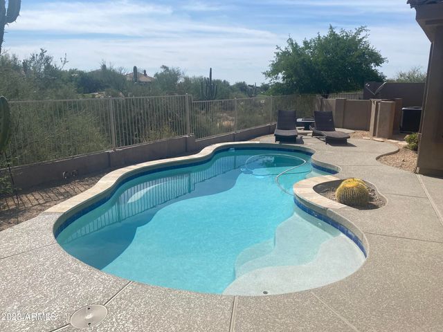 9427 E WHITEWING Drive, Scottsdale, AZ 85262