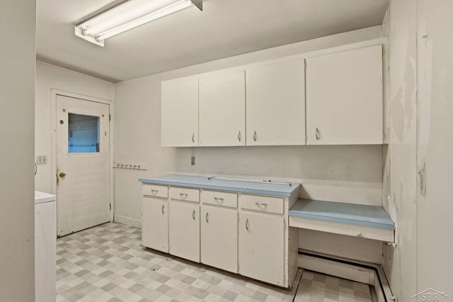 5098 S Venoy Road, Saginaw, MI 48604