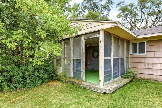 5098 S Venoy Road, Saginaw, MI 48604