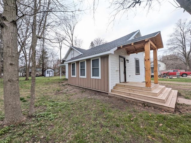 239 Bangor Street, Bangor, MI 49013