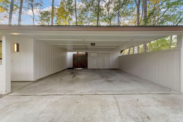 2610 N Red Cedar Circle, The Woodlands, TX 77380