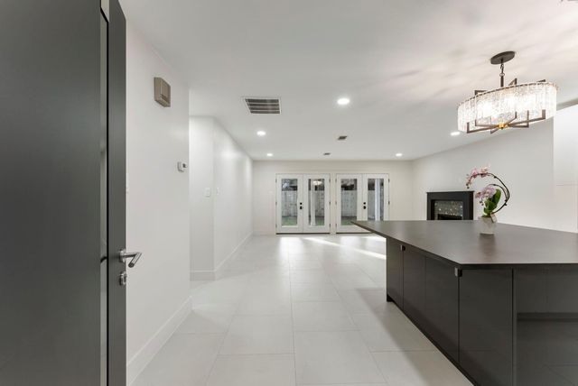 2610 N Red Cedar Circle, The Woodlands, TX 77380